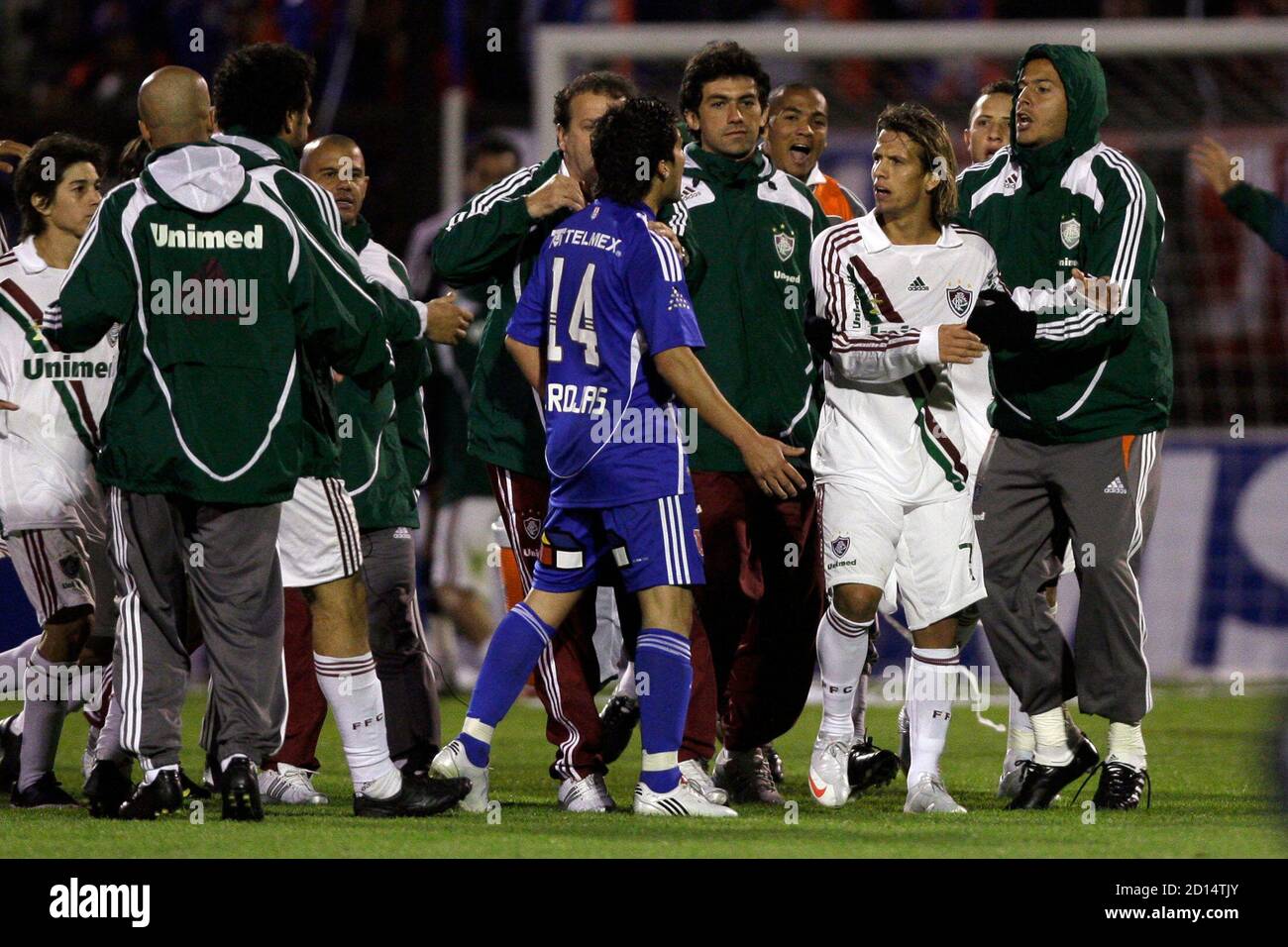 Universidad De Chile S Angel Rojas 14 Talks With Fluminense S Diguinho 7 During Their Copa Sudamericana Soccer Match At Santa Laura Stadium In Santiago November 5 2009 Reuters Ivan Alvarado Chile Sport Soccer Stock Photo Alamy