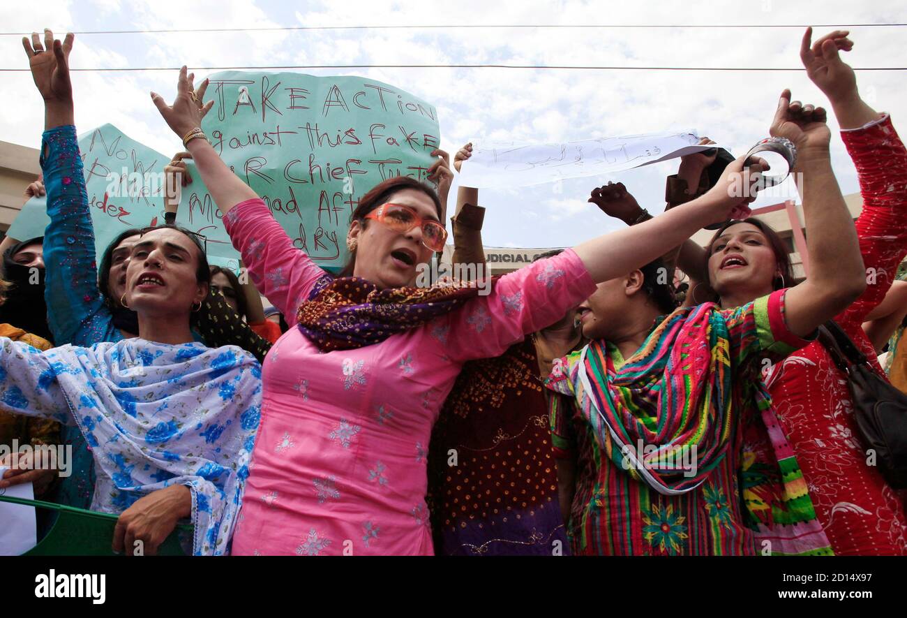 Muslim wedding in pakistan hi-res stock photography and images - Alamy