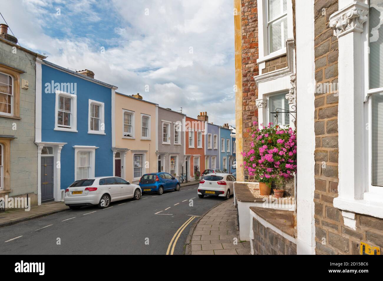 BRISTOL CITY STREETS OF COLOURED HOUSES IN THE CLIFTON WOOD AND BELLEVUE CRESCENT AREA Stock Photo