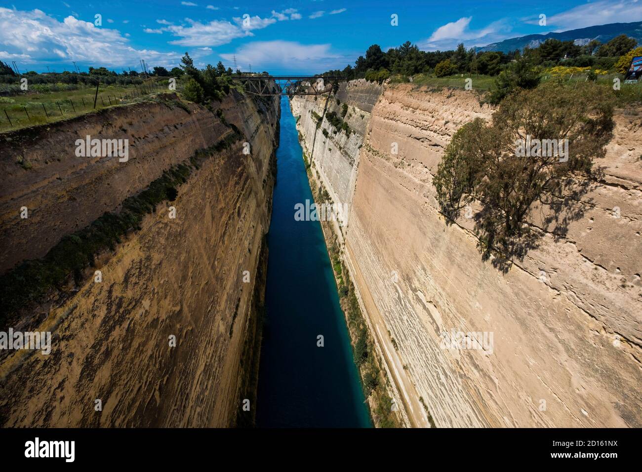 Greece, Peloponnese, Corinth canal, cutting the Isthmus of Corinth and ...