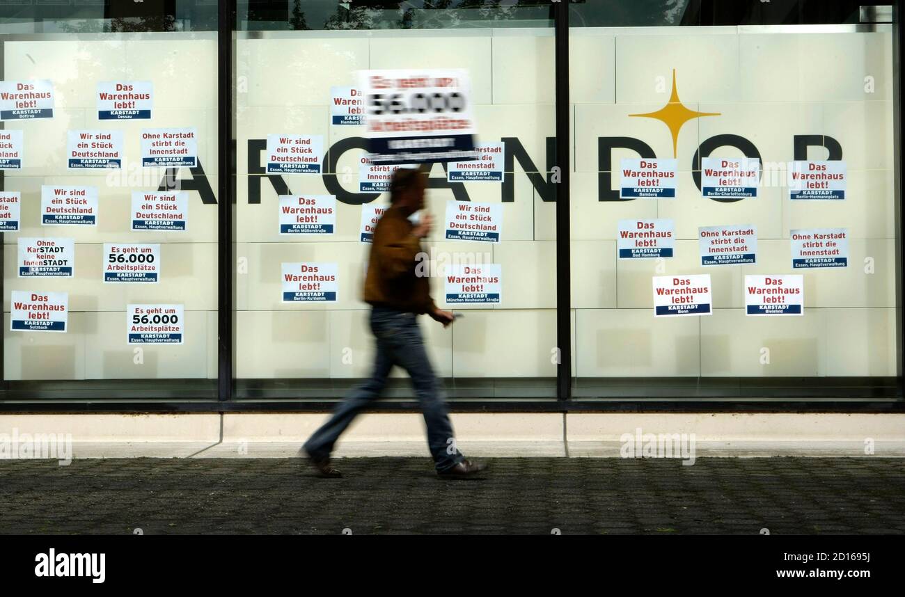 Posters For Employment High Resolution Stock Photography And Images Alamy