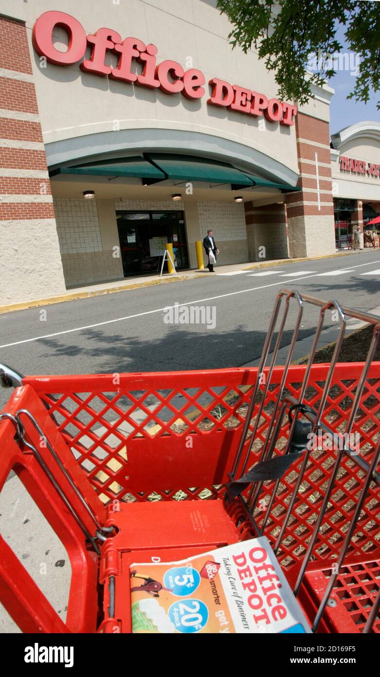 Office Depot Store High Resolution Stock Photography And Images Alamy