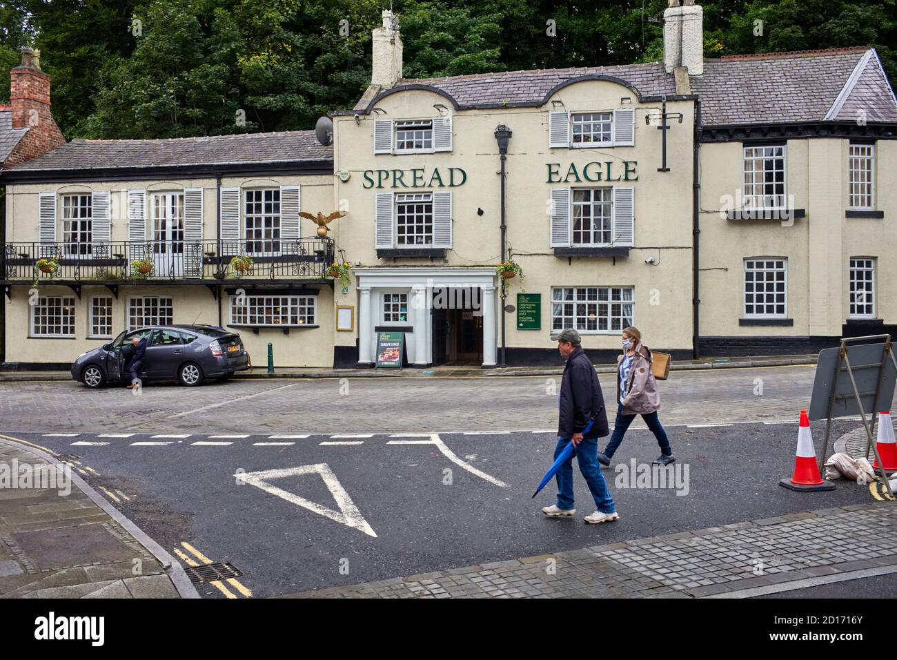 The Spread Eagle pub in the centre of Lymm village, Cheshire Stock Photo