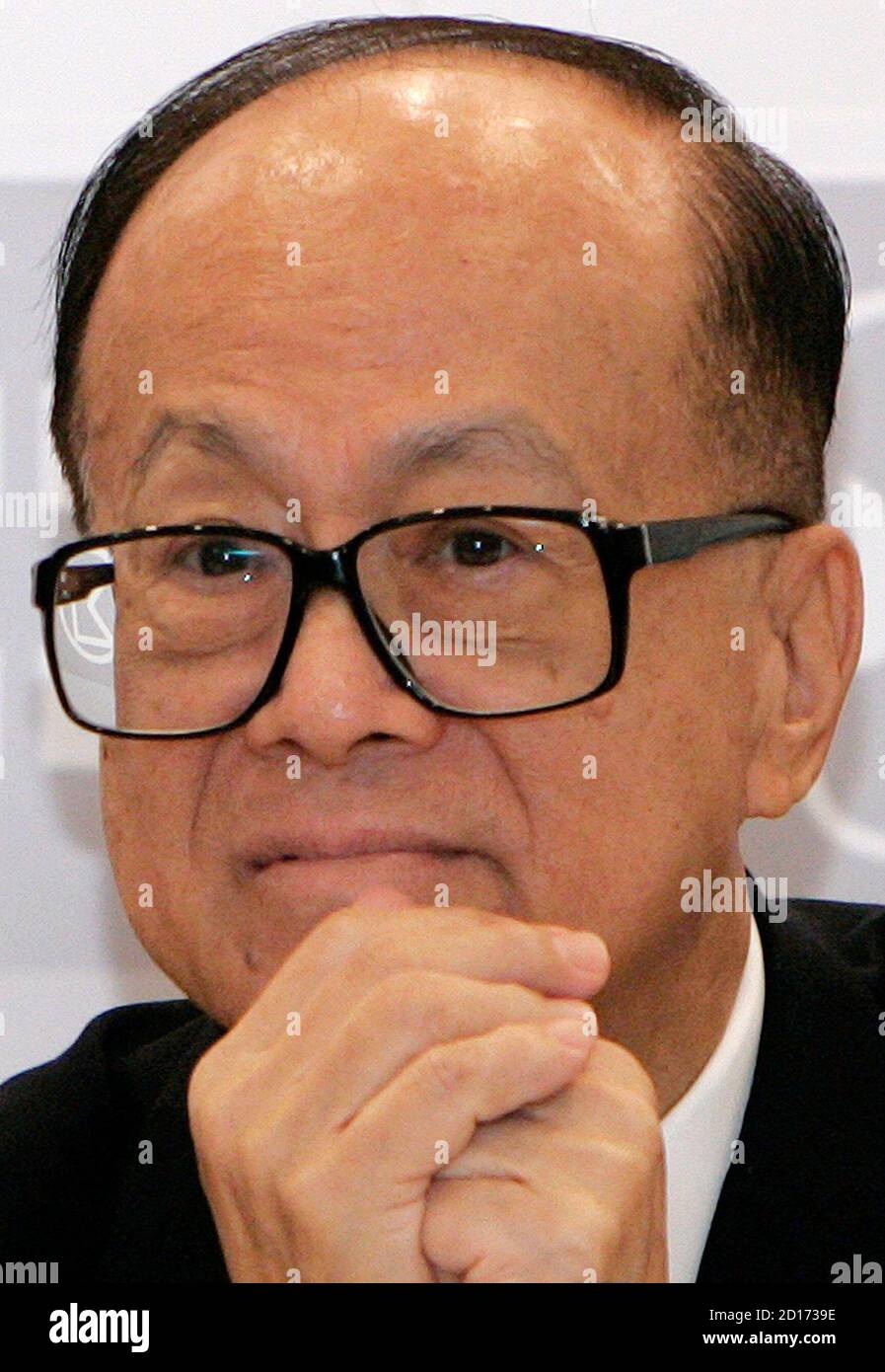 Cheung kong holdings hires stock photography and images Alamy