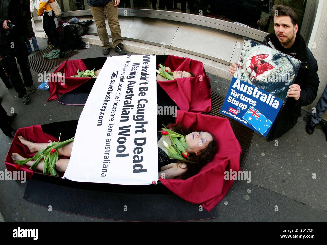 Anvendelig Hover Gnide Members of People for the Ethical Treatment of Animals (PETA) protest  against what they claim is