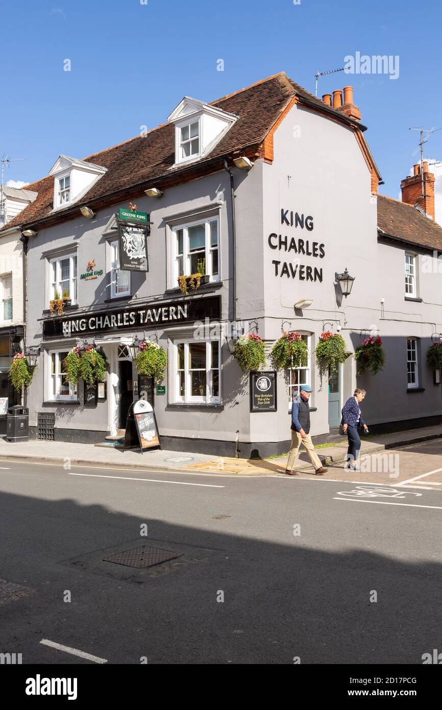 Historic pub the King Charles tavern, Cheap Street, Newbury, Berkshire, England, UK Stock Photo