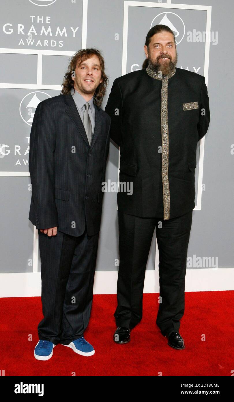 Eric Woolfson (L) and Alan Parsons from 'The Alan Parsons Project' arrive at the 49th Annual Grammy Awards in Los Angeles February 11, 2007.  REUTERS/Mario Anzuoni (UNITED STATES) Stock Photo