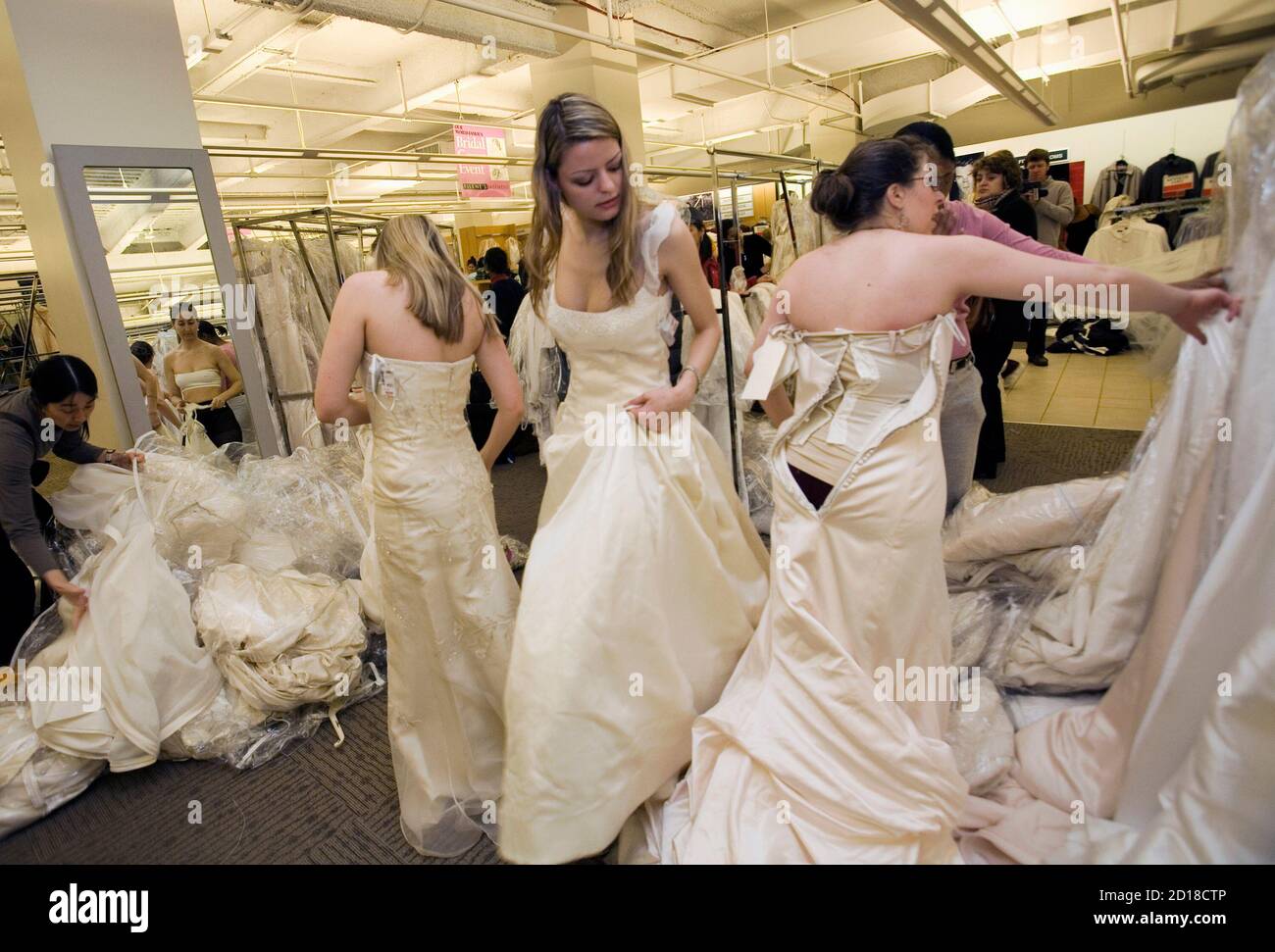filene's basement running of the brides 2018