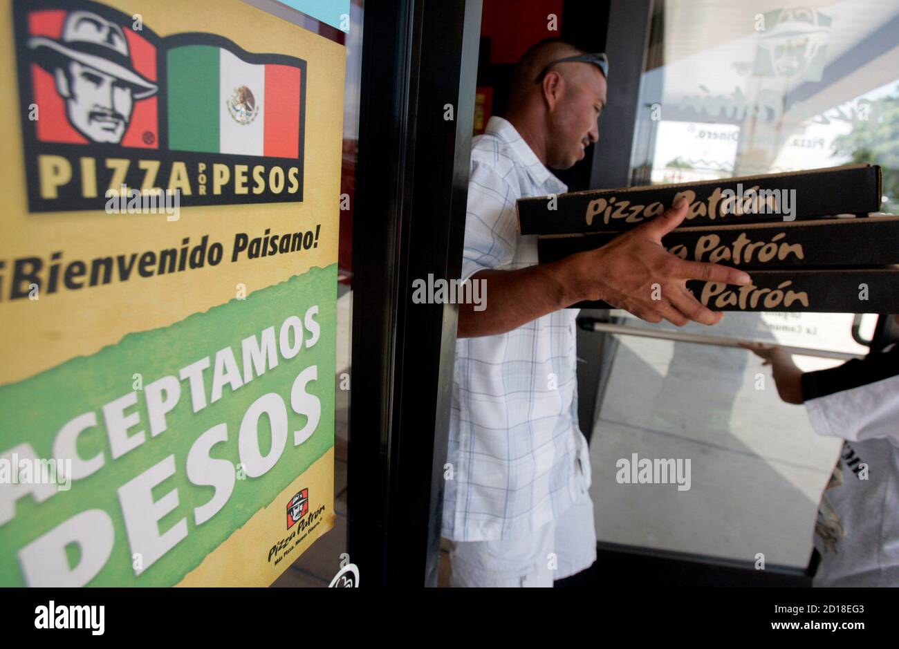 Pizza patron store hires stock photography and images Alamy