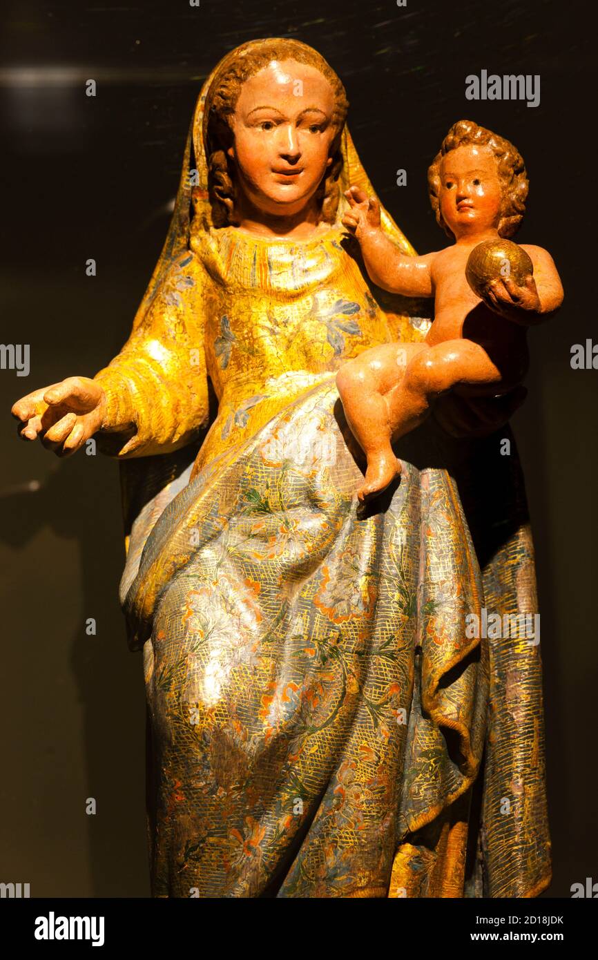Virgen del Rosario, siglo XVII, madera dorada y policromada, Palau Episcopal, -Museu Diocesà de Mallorca-,  mallorca, islas baleares, españa, europa Stock Photo