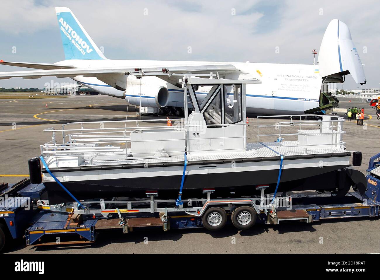 One Of Ten Specially Built Hydrocarbon Recovery Boats Is Loaded Onto An Antonov An 124 Transport Plane At Nantes Airport June 30 10 En Route For The Gulf Of Mexico The French Company Ecoceane One Of Ten Specially Built Hydrocarbon Recovery Boats Is Loaded Onto An Antonov An 124 Transport Plane At Nantes Airport June 30 10 En Route For The Gulf Of Mexico The French Company Ecoceane