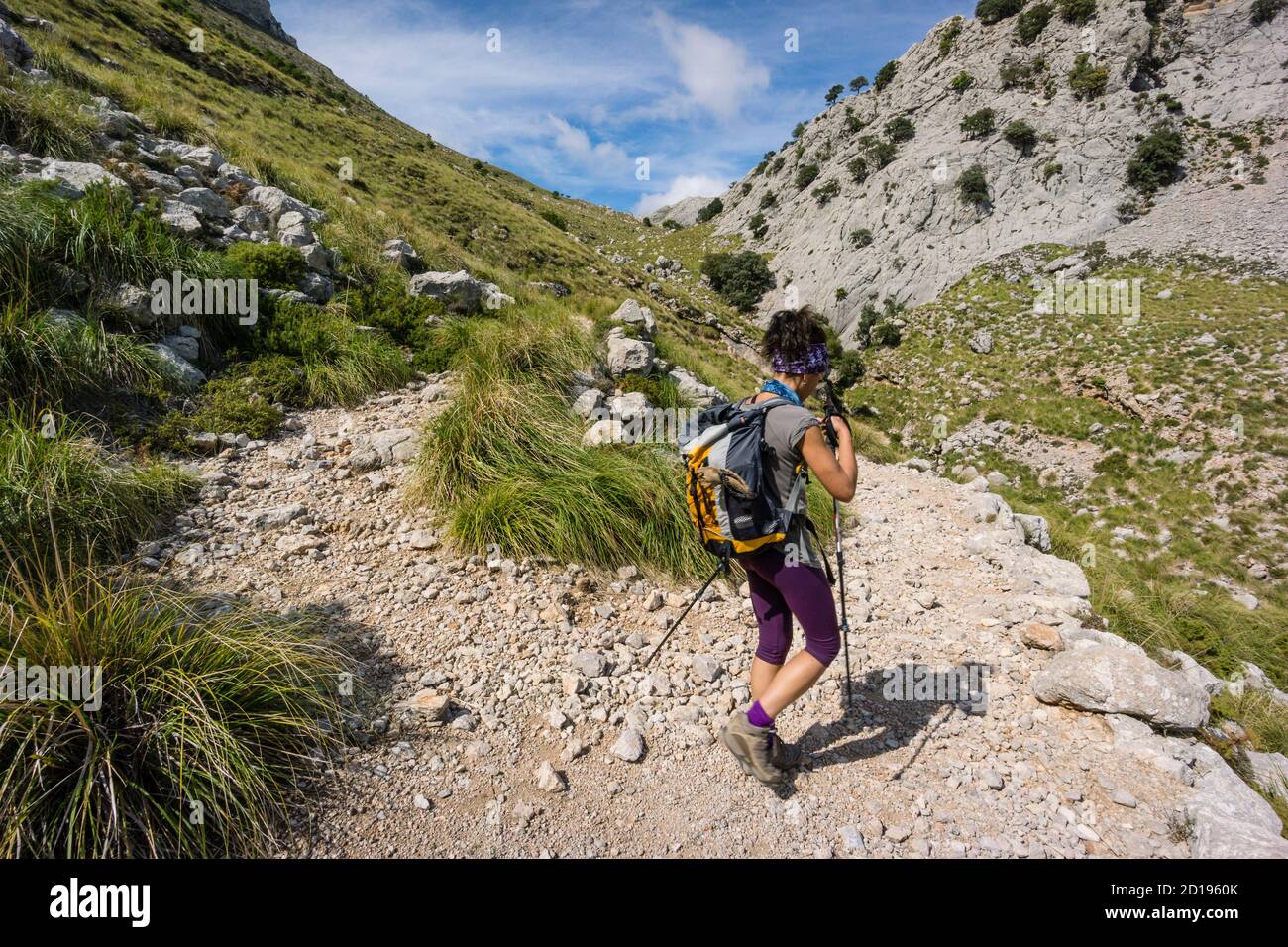 Escursionista Trekking trekker escursionista escursionista hi-res stock photography ...