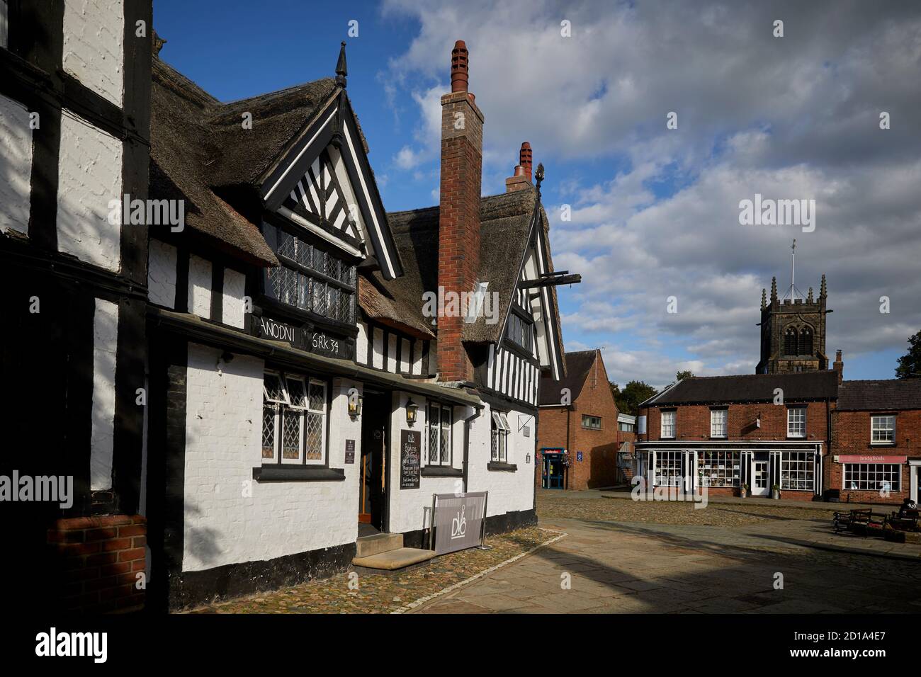 The black bear inn sandbach hi-res stock photography and images - Alamy