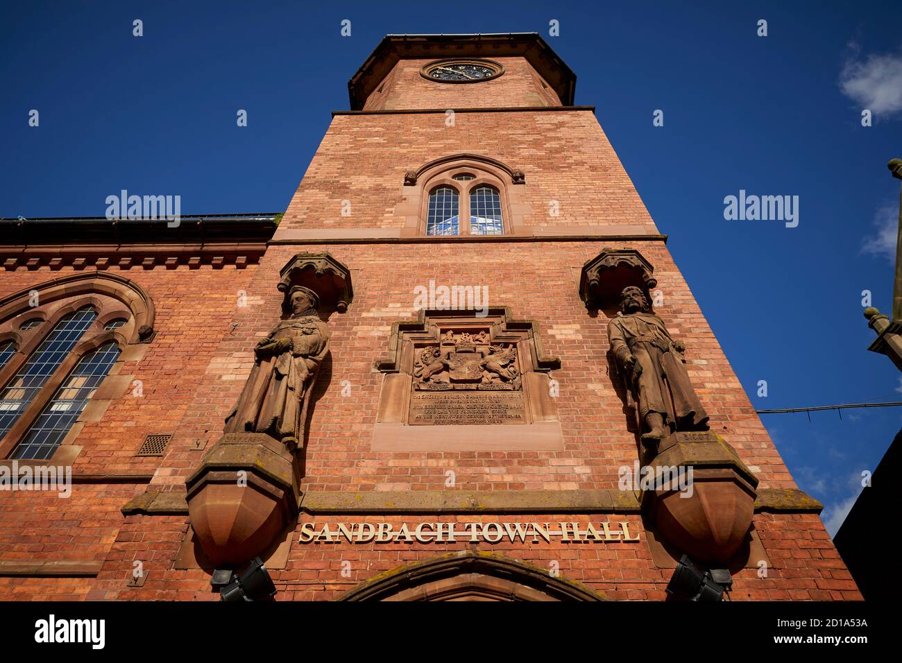 Sandbach market town Cheshire, England, market hall and town hall red ...