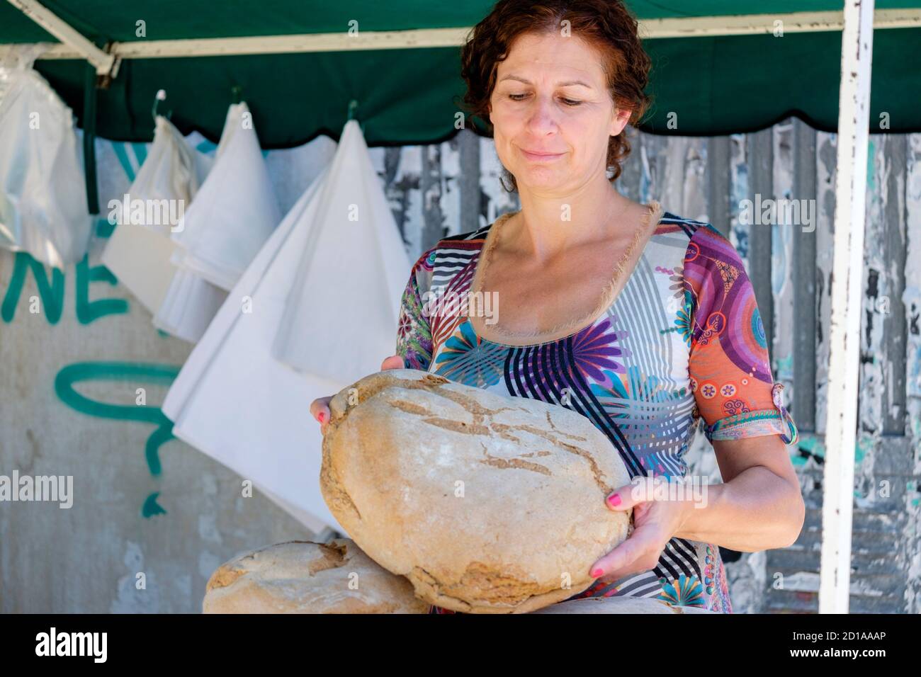 pan payes tradicional, mercadillo de segunda mano y antigüedades, Consell, Raiguer, Mallorca, balearic islands, spain, europe Stock Photo