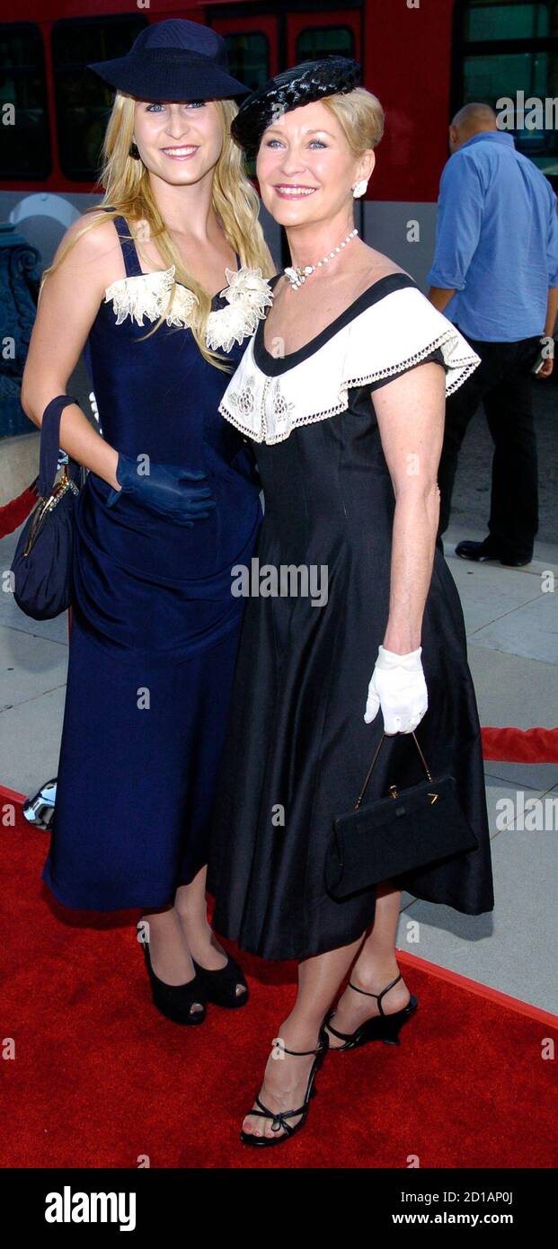 Dee wallace gabrielle hires stock photography and images Alamy