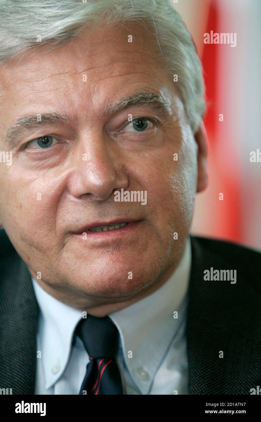 who is the head of the supreme court