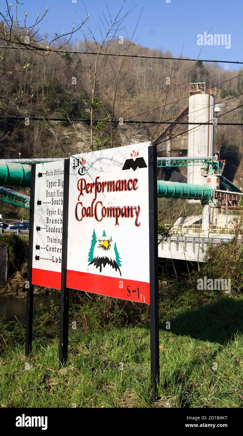 Coal Mining Accident High Resolution Stock Photography And Images Alamy Coal Mining Accident High Resolution Stock Photography And Images Alamy