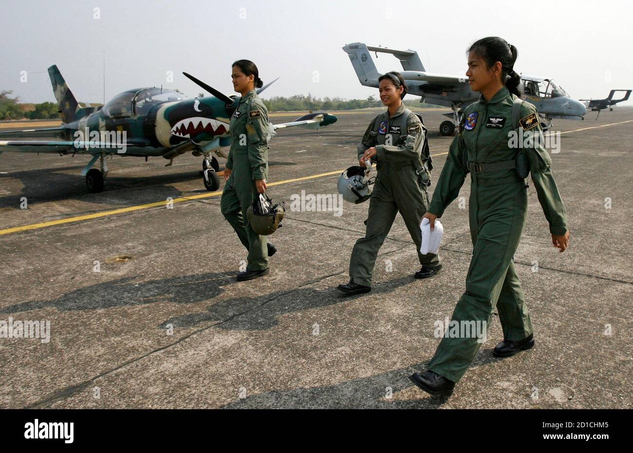 Female military pilots hires stock photography and images Alamy