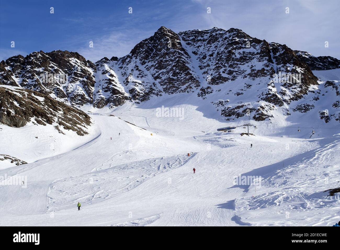 Sulden, Solda, Trentino-Alto Adige, Südtirol, Italy; Alps, high mountains covered with snow. Alpen, hohe Berge mit Schnee bedeckt. 阿爾卑斯山，高山覆蓋著雪。Alpy Stock Photo