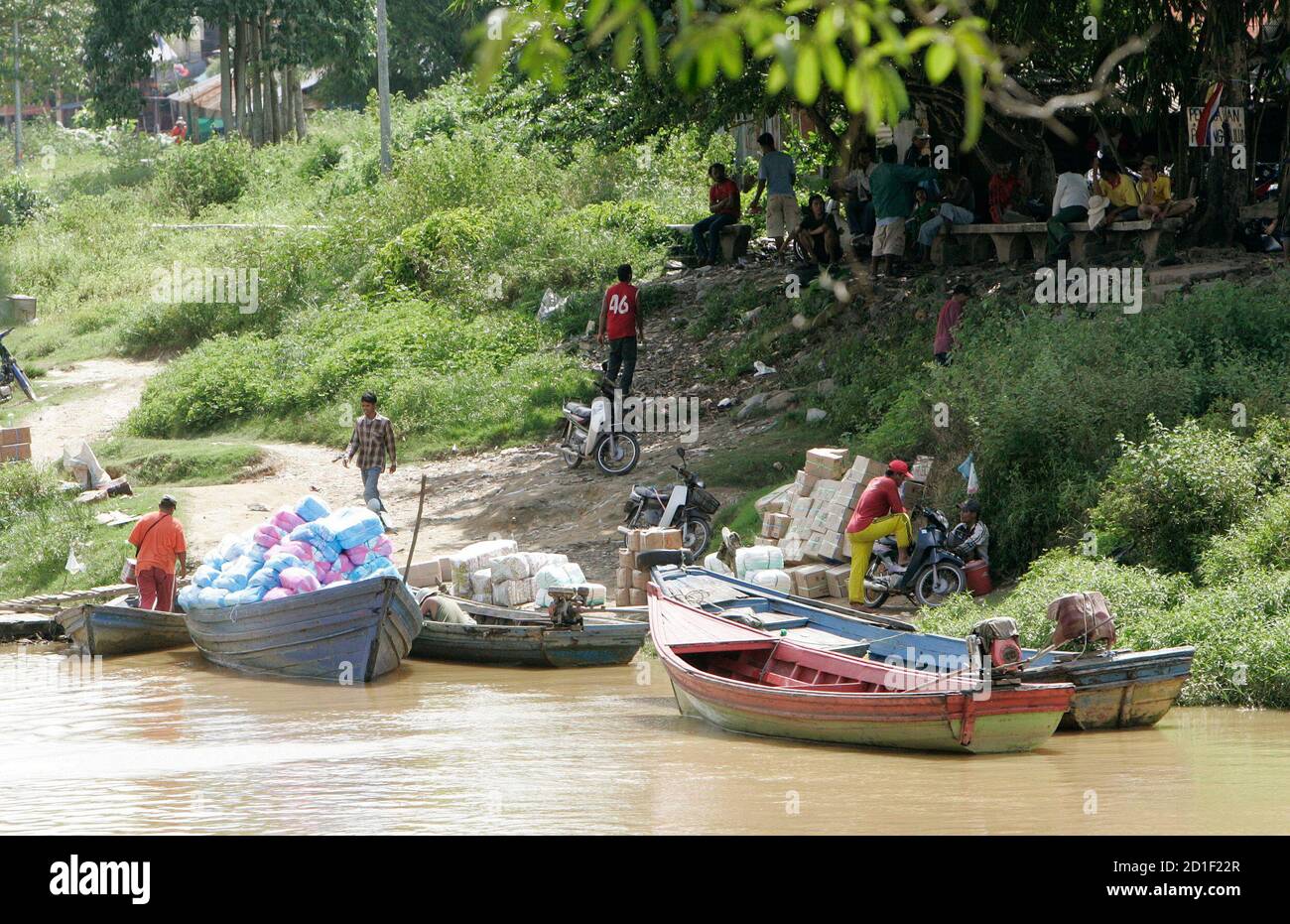 Boats At Sungei Golok Wait To Transport Goods To Malaysia S Border Town Of Rantau Panjang In Malaysia S Northeast State Of Kelantan In This September 18 2009 File Photo A Bloody Separatist Conflict