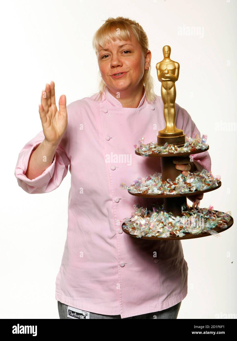 Oscar statuette by wolfgang puck hires stock photography and images
