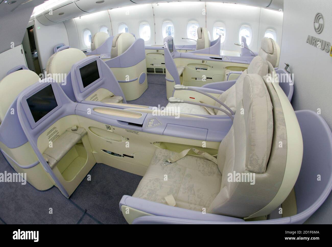 Airbus a380 interior hi-res stock photography and images - Alamy