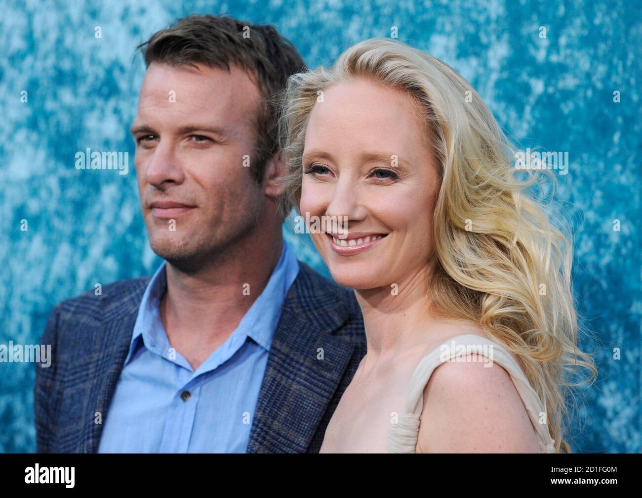 Anne heche and thomas jane hi-res stock photography and images - Alamy