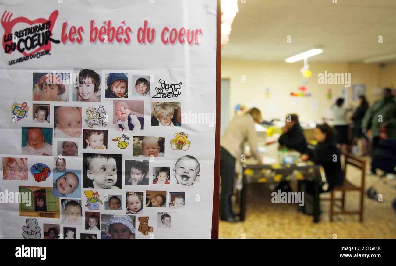 Volunteers Distribute Children S Clothes Food And Toys To Mothers With Infants During A Drive By Charity Food Bank Les Restos Du Coeur Restaurants Of The Heart In Bordeaux Southwestern France December 3