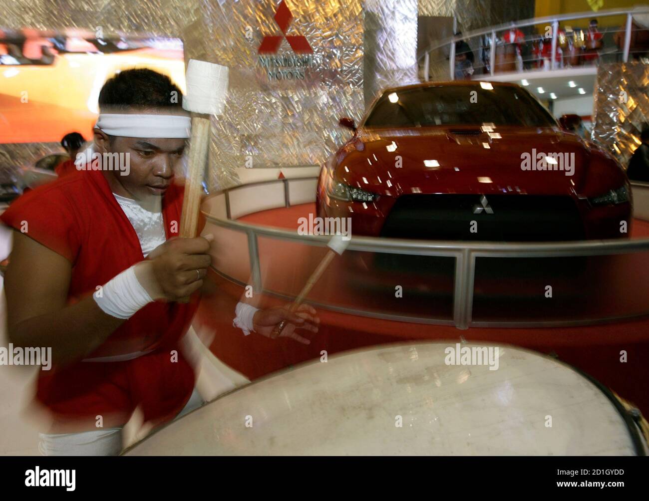 Philippine drum hires stock photography and images Alamy