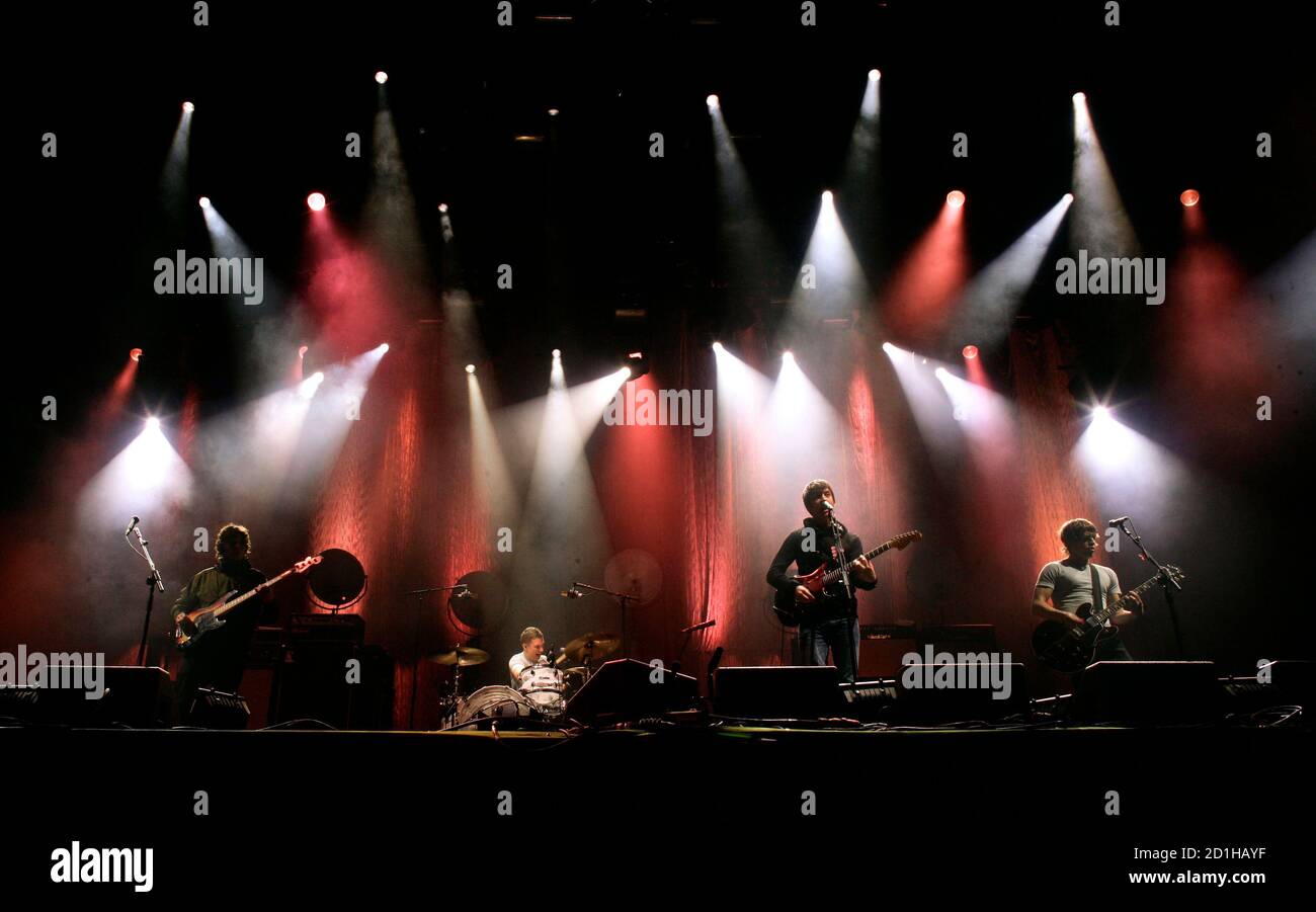 Arctic monkeys glastonbury 2007 hi-res stock photography and images - Alamy