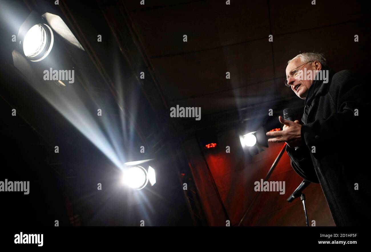 Chairman of the left party hi-res stock photography and images - Alamy
