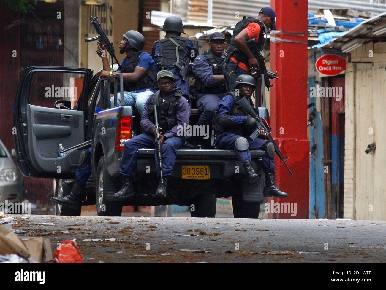 Jamaica policeman hires stock photography and images Alamy