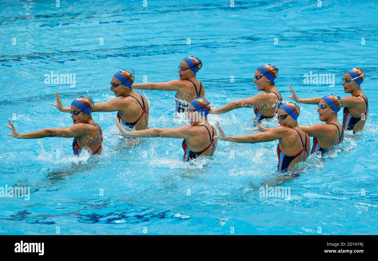 Spanish synchronized swimming team hires stock photography and images