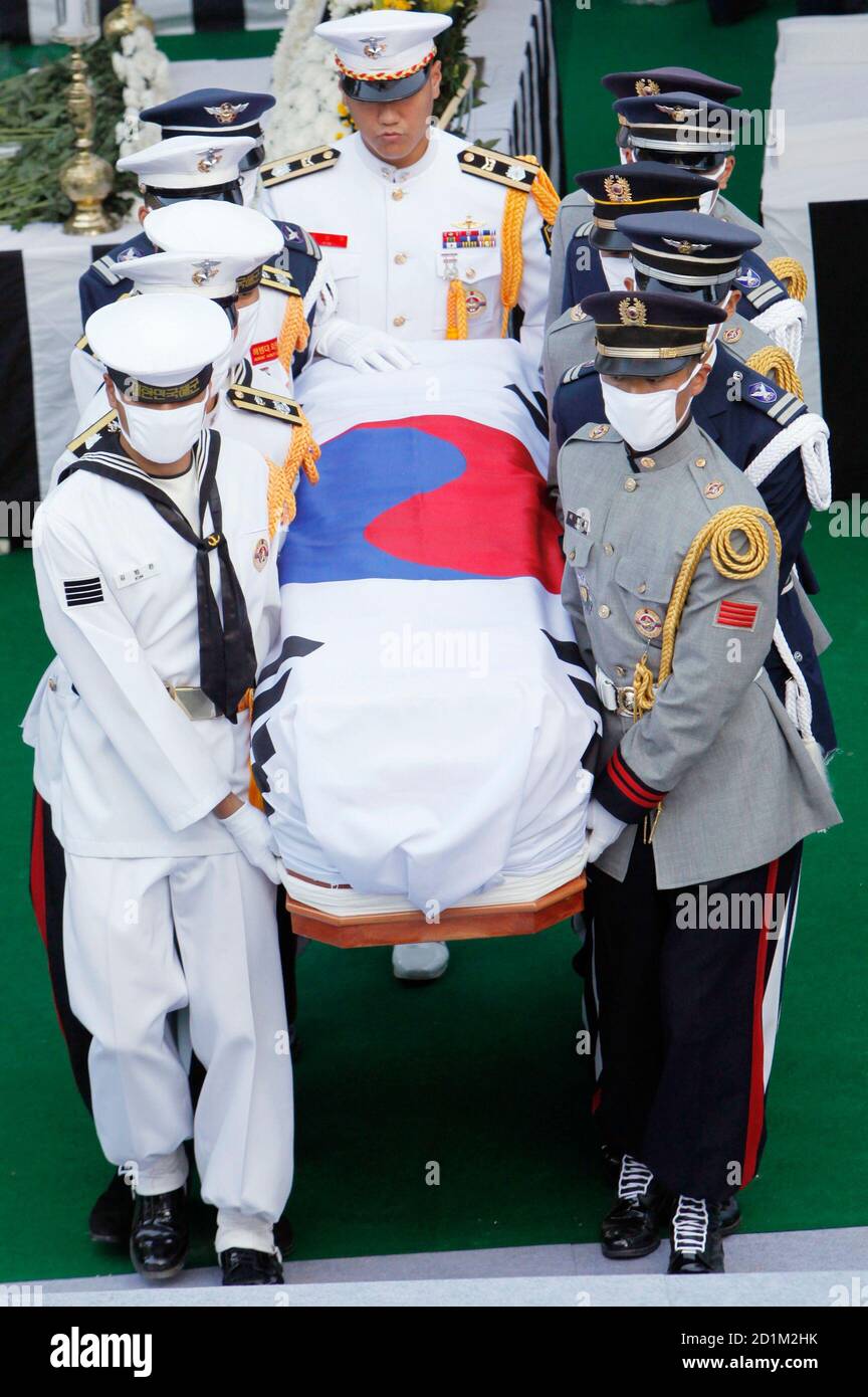 Guard of honour state funeral hires stock photography and images Alamy