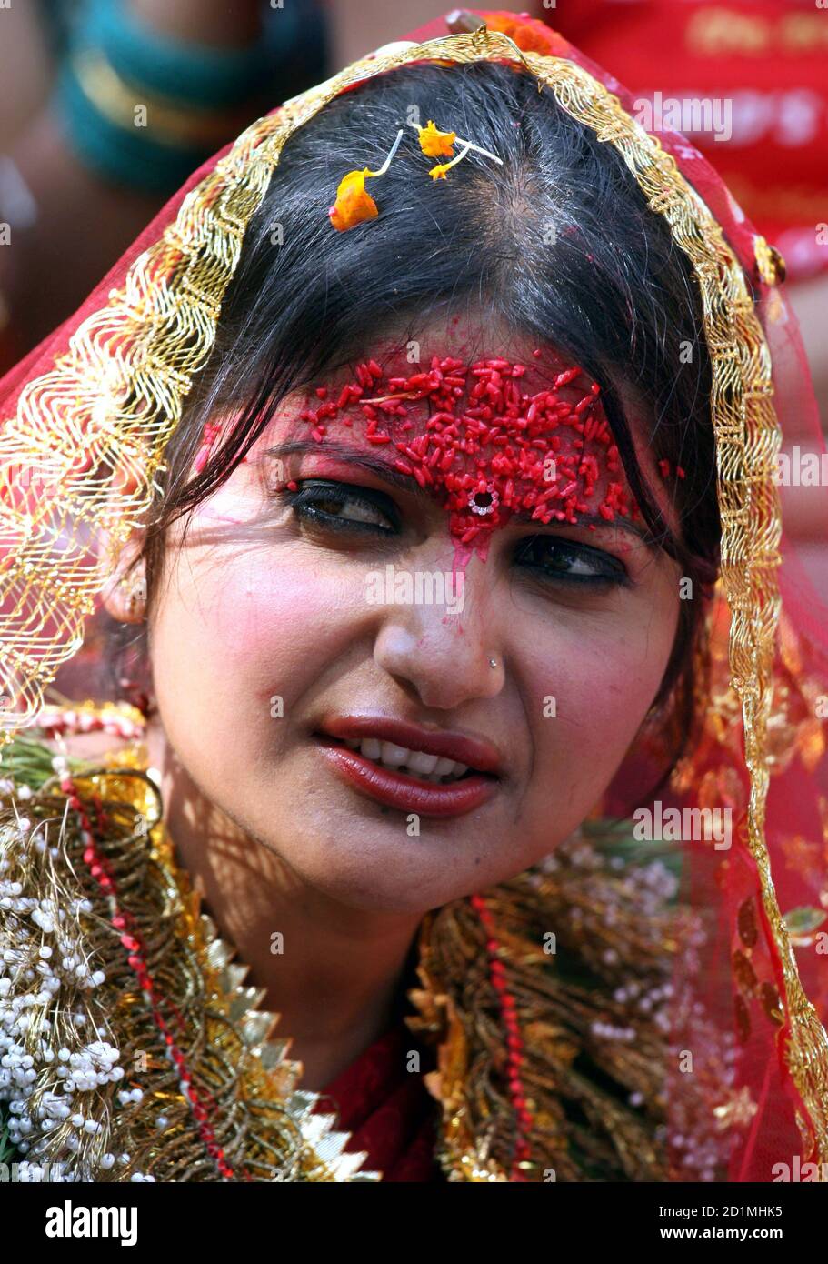 nepali wedding dress for girl