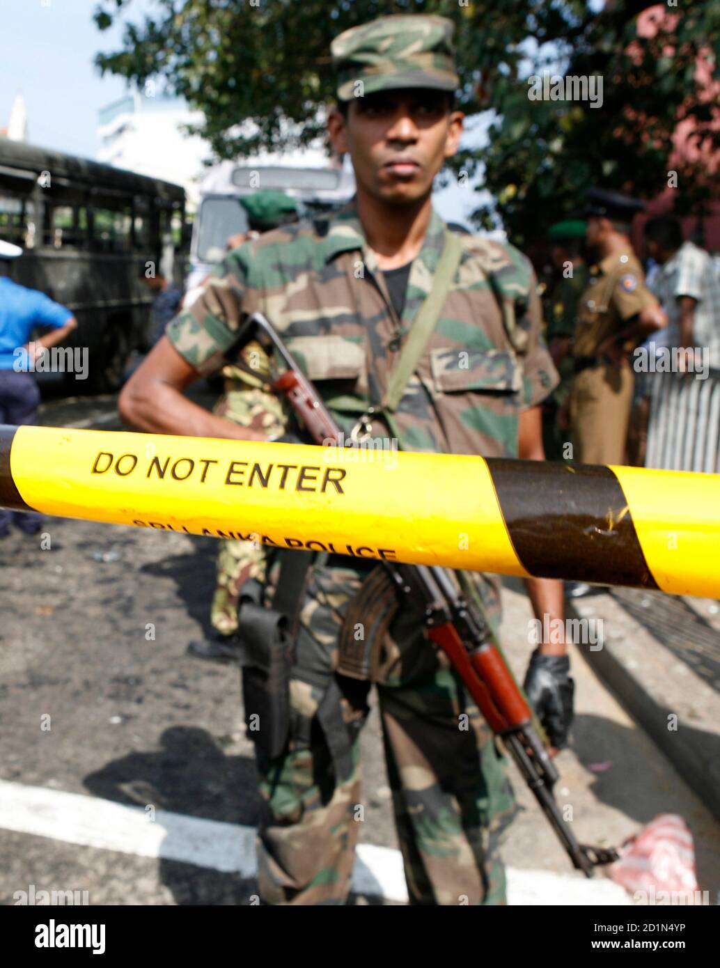 Tamil Tiger rebels bombed an army bus 