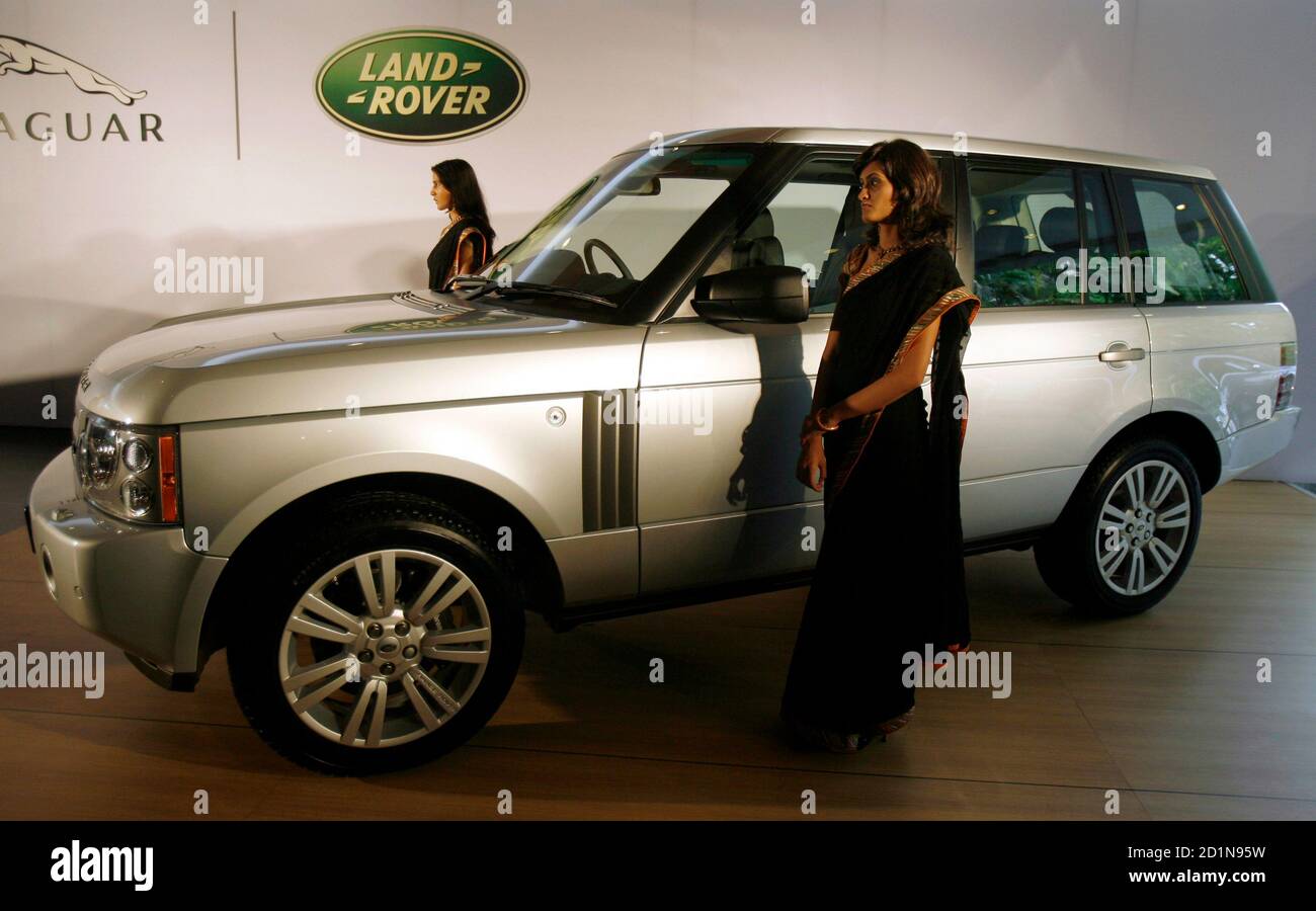 Range rover vogue se hi-res stock photography and images - Alamy