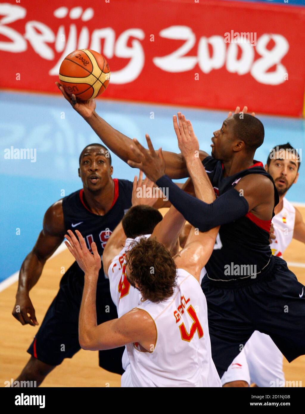 Dwyane Wade Of The U S Goes Up For A Basket As Pau Gasol 4 Of Spain Defends During Their Men S Gold Medal Basketball Game At The Beijing 08 Olympic Games August 24