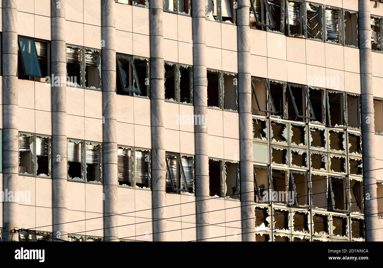 Exploded car view hi-res stock photography and images - Alamy