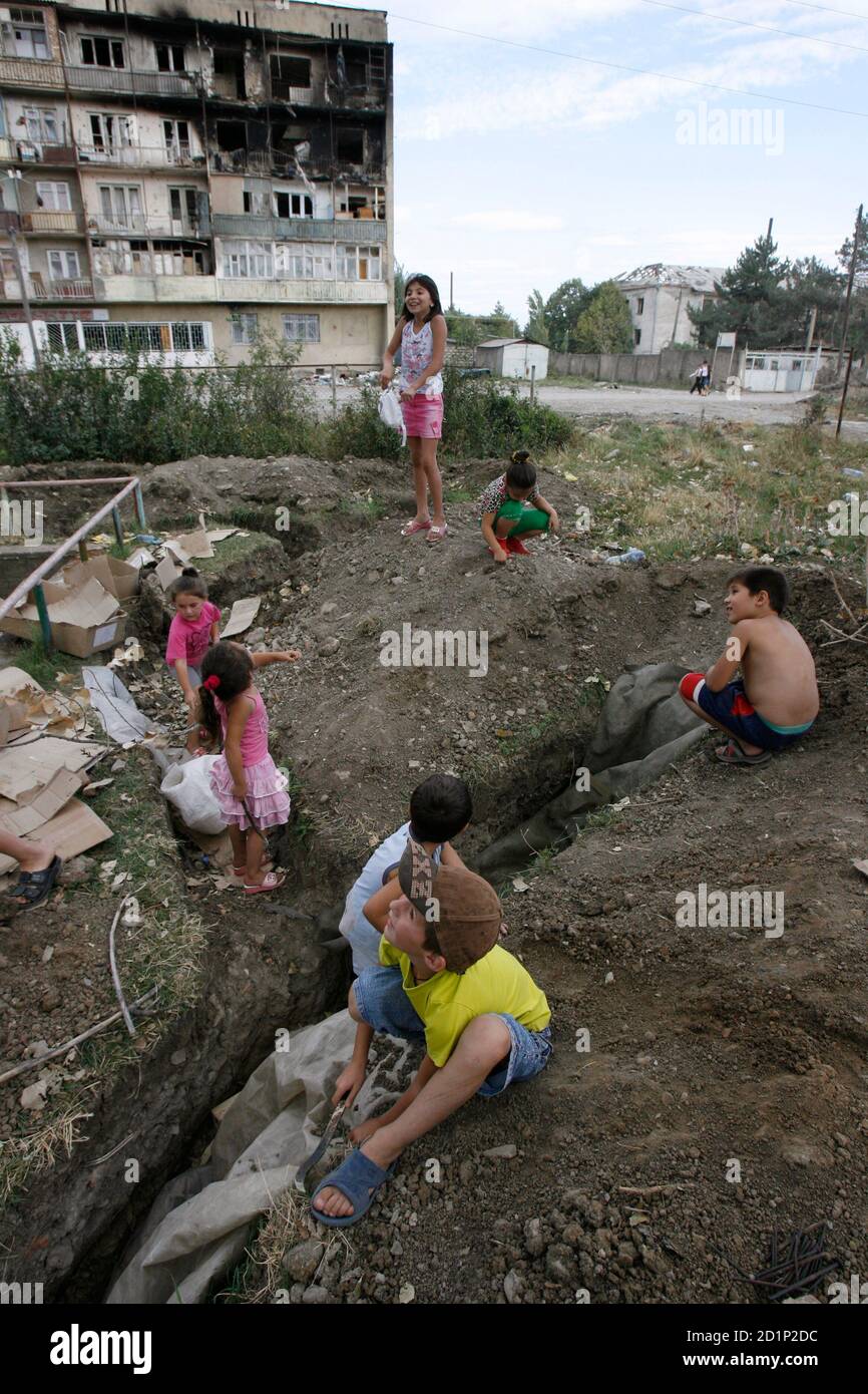 Children Play In A Trench In The South Ossetian City Of Tskhinvali September 1 08 The European Union Will Warn Russia On Monday That Moscow S Future Ties With The Bloc Could Depend