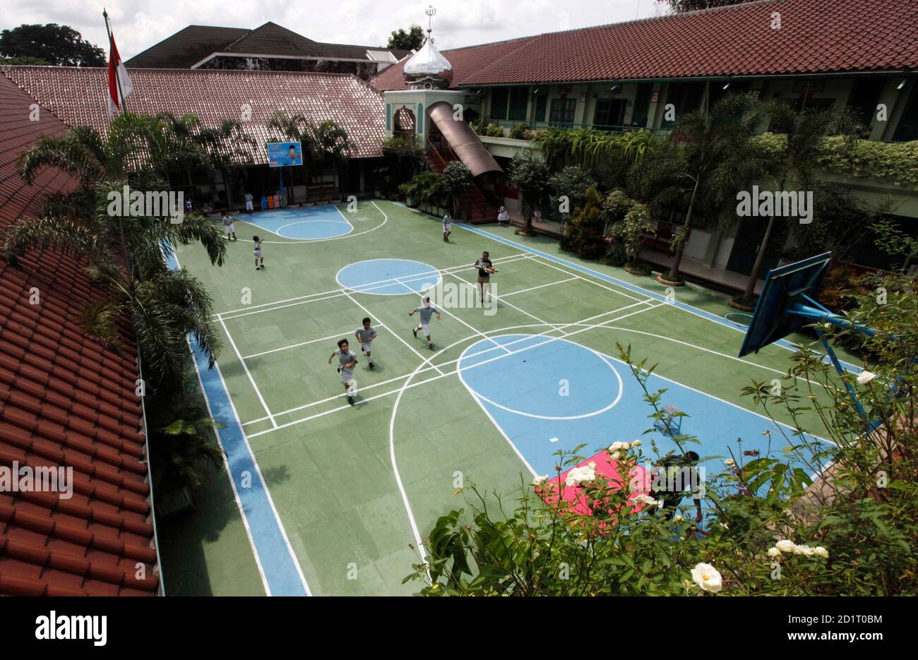 Students Play At A Basketball Court At The State Elementary School Menteng 01 In Jakarta March 9 2010 Where U S President Barack Obama Studied From 1970 1971 Obama Is Scheduled Later This Month