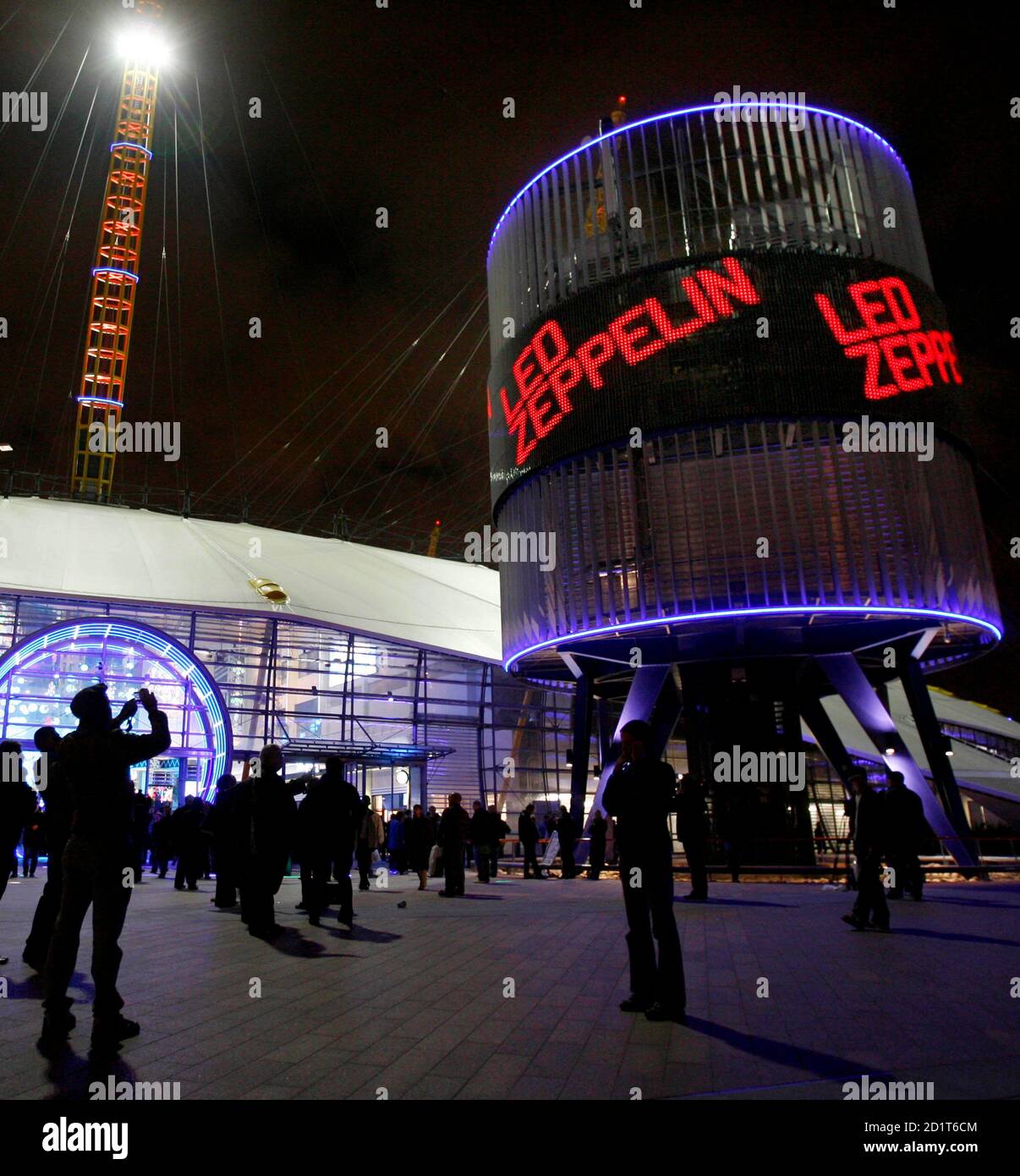 Fans arrive at the O2 Arena venue in south east London, December 10, 2007.  British rockers Led Zeppelin reunite on Monday to headline a tribute  concert to the late Atlantic Records founder