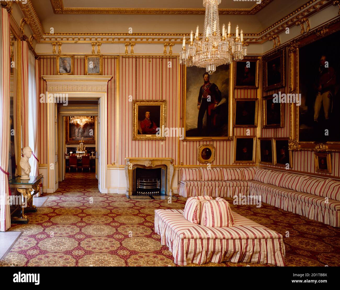 APSLEY HOUSE, London. Interior view of the Striped Drawing Room looking towards the Dining Room. Stock Photo
