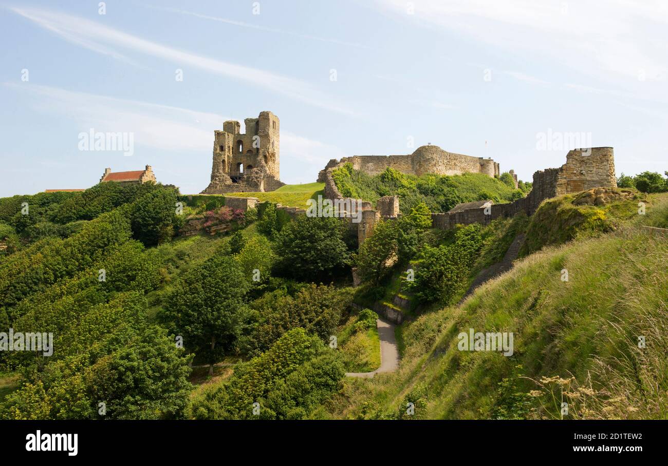 SCARBOROUGH CASTLE, North Yorkshire. General view of the castle approach from the West. Stock Photo