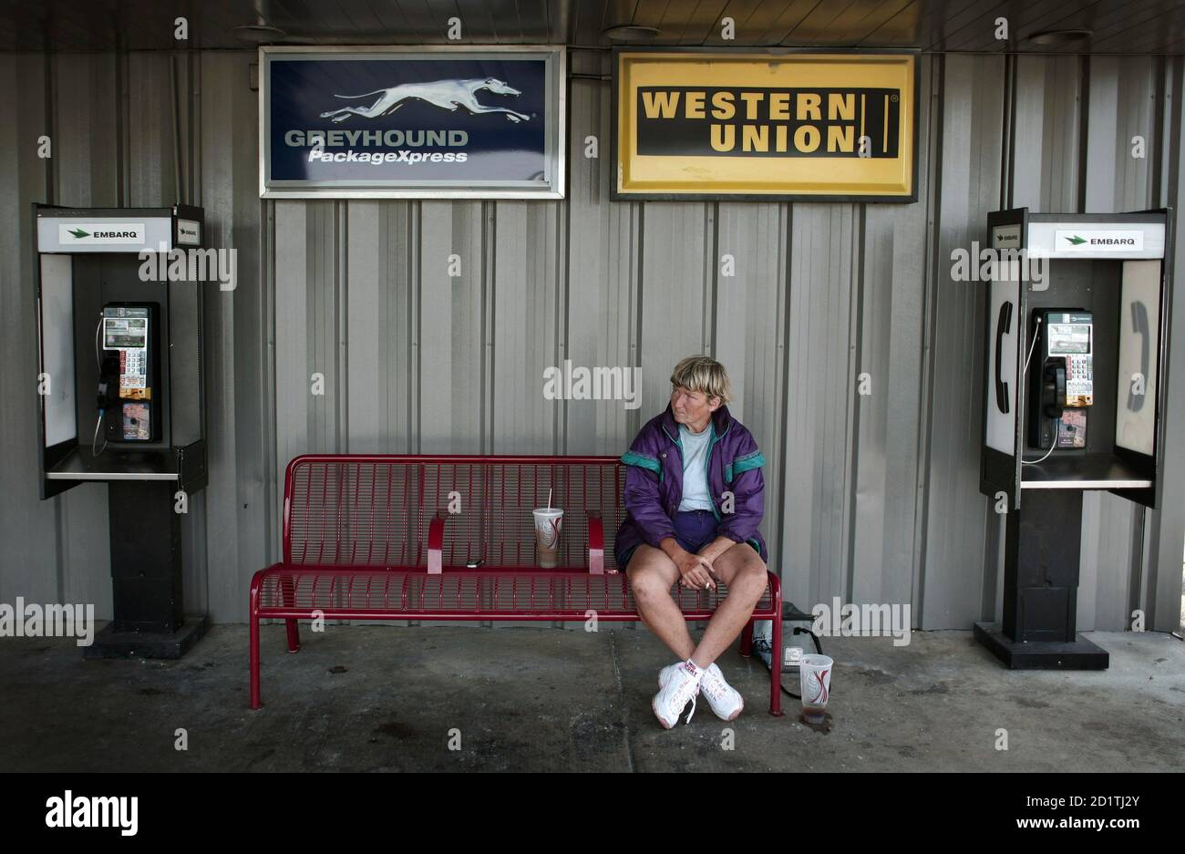 Greyhound buses hires stock photography and images Alamy