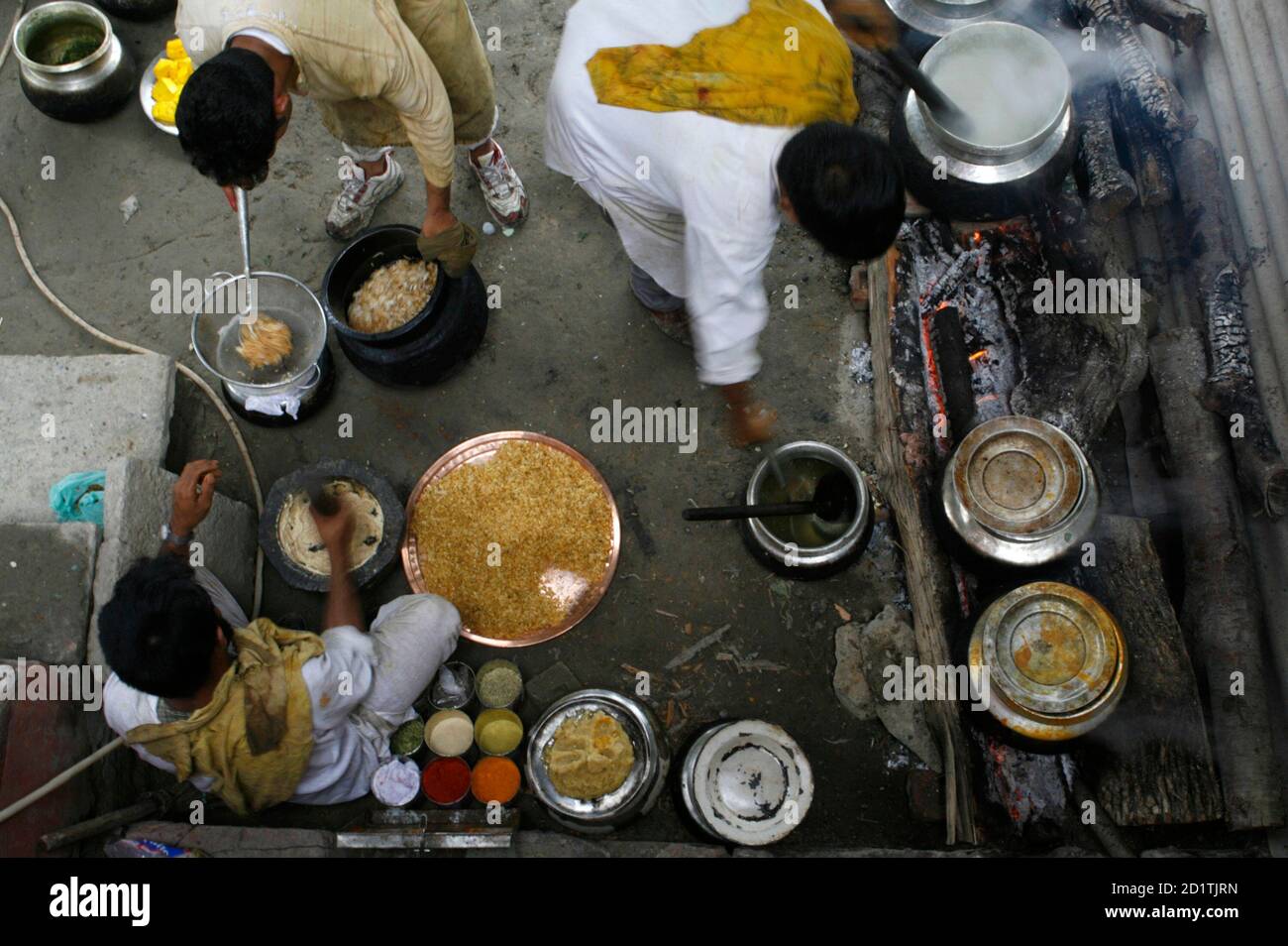 Kashmiri tradition hires stock photography and images Alamy