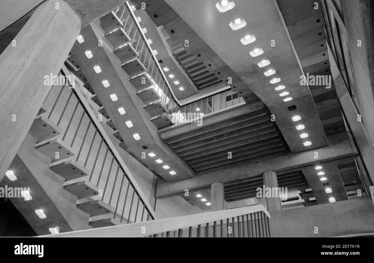 UNIVERSITY CENTRE, Granta Place, Cambridge, Cambridgeshire. Interior view. A view up the stairwell in the University Centre. It was built by Howell, Killick, Partridge & Amis in 1964-7. Photographed by Eric de Mare between 1967 and 1980. Stock Photo
