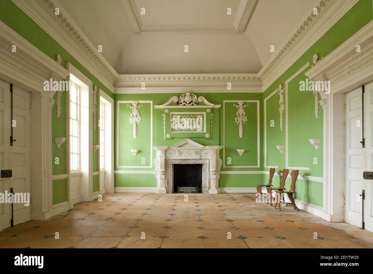 WREST PARK HOUSE AND GARDENS, Bedfordshire. Interior view of the Bowling Green House, looking towards the fireplace. Stock Photo
