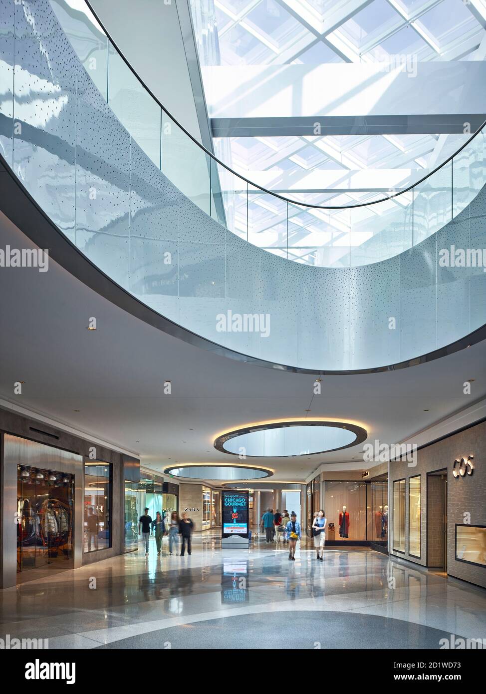 Interior of the Beverly Center (photo)